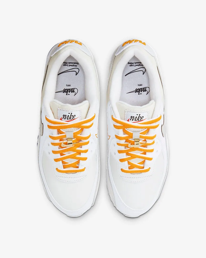 Air Max '90 SE (White Light Bone   University Gold)