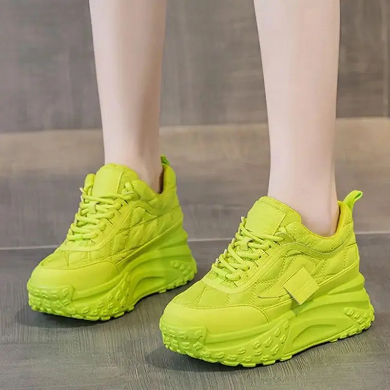 Breathable casual sports shoes - 907