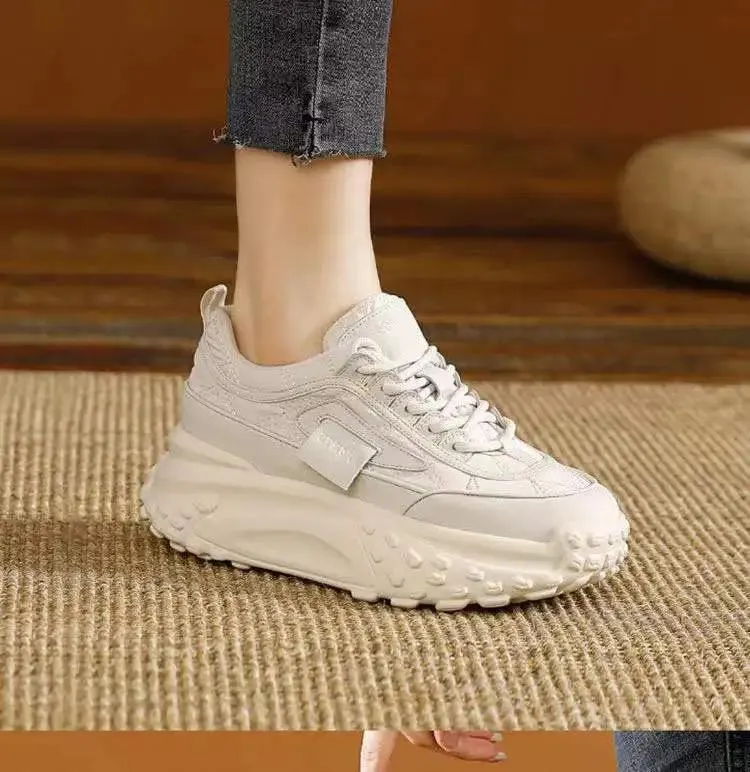Breathable casual sports shoes - 907