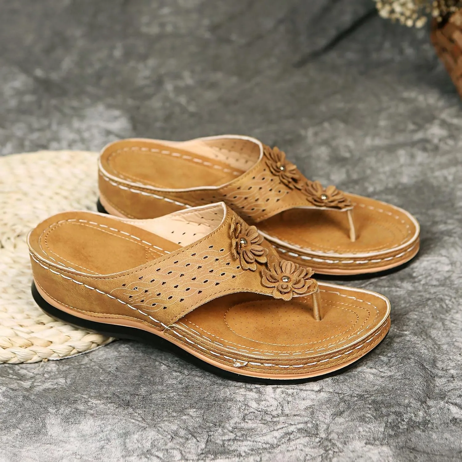 Eduavar Sandals for Women Casual Summer, Orthopedic Sandals for Women Open Toe Slip-on Sandals Summer Travel Beach Sandals