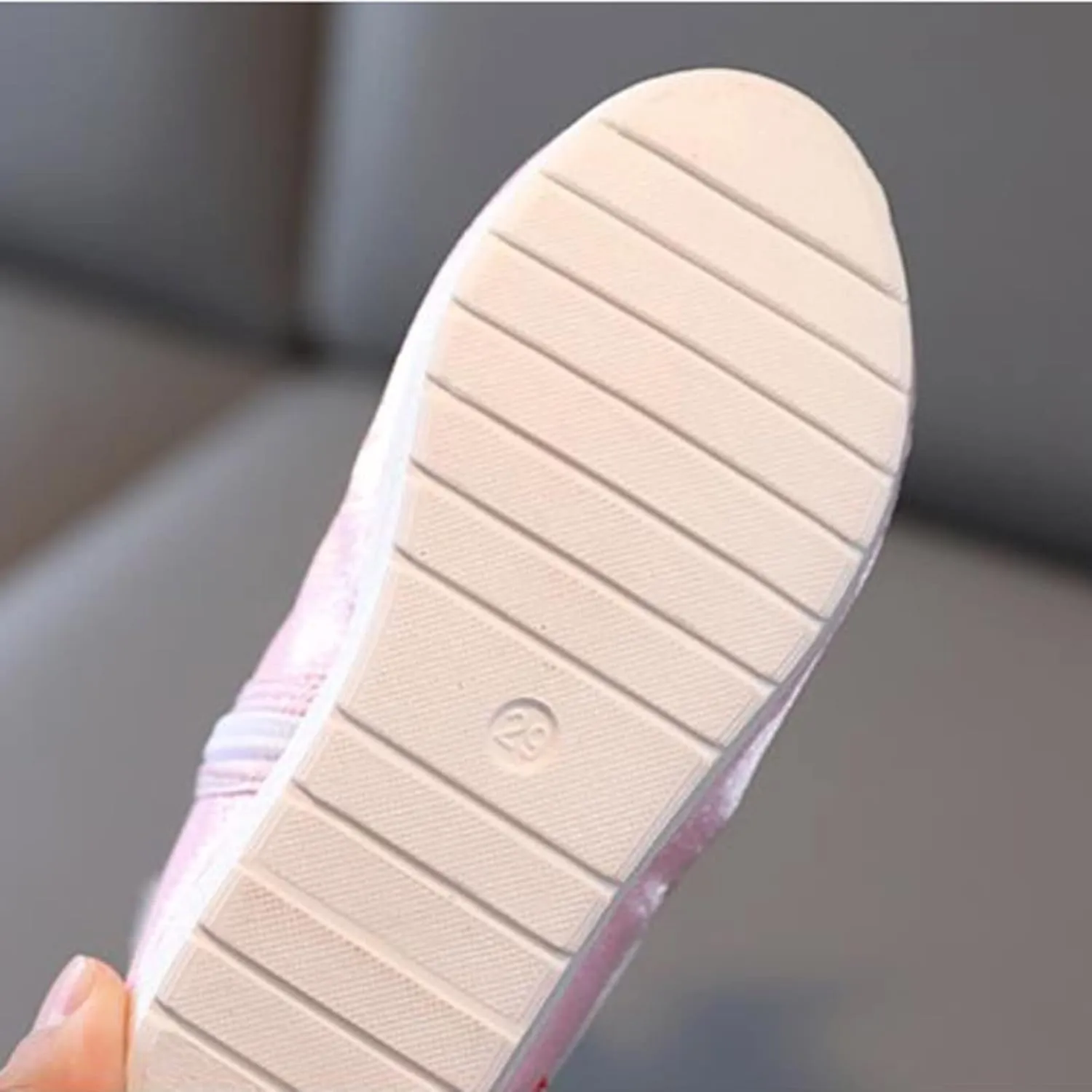 Girls Shoes Embroidery Shoes Girls Boots Winter Tang Dress New Year Cotton Boots Cake Rabbit Girls Heeled Shoes