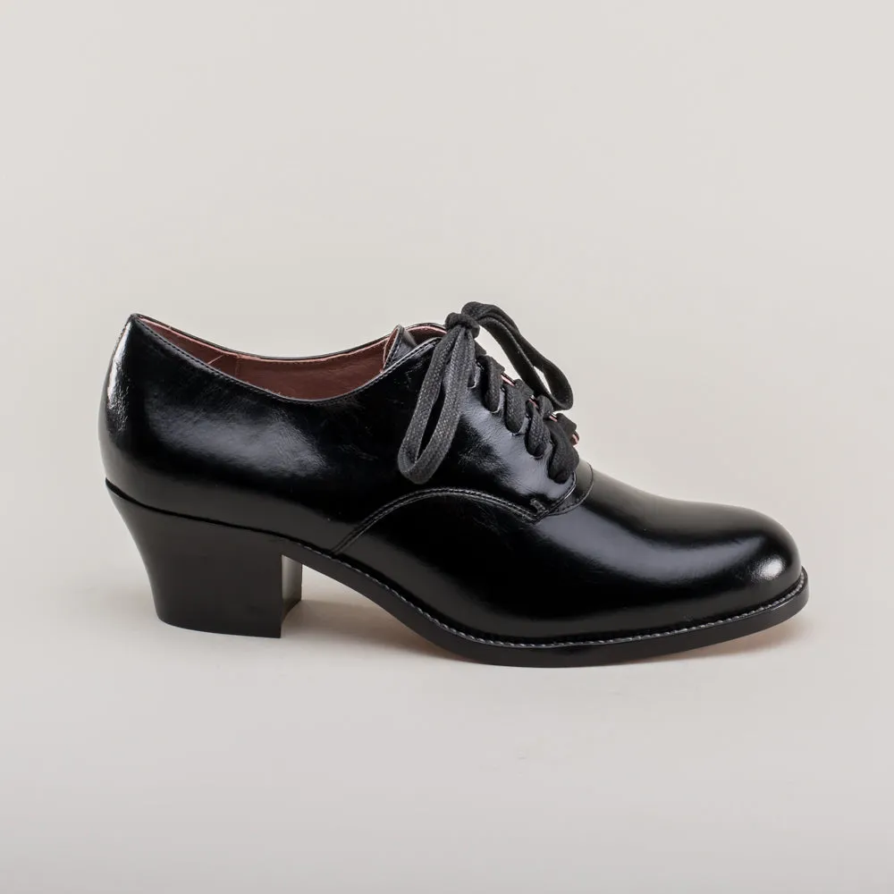Jane Women's Vintage Oxfords (Black)