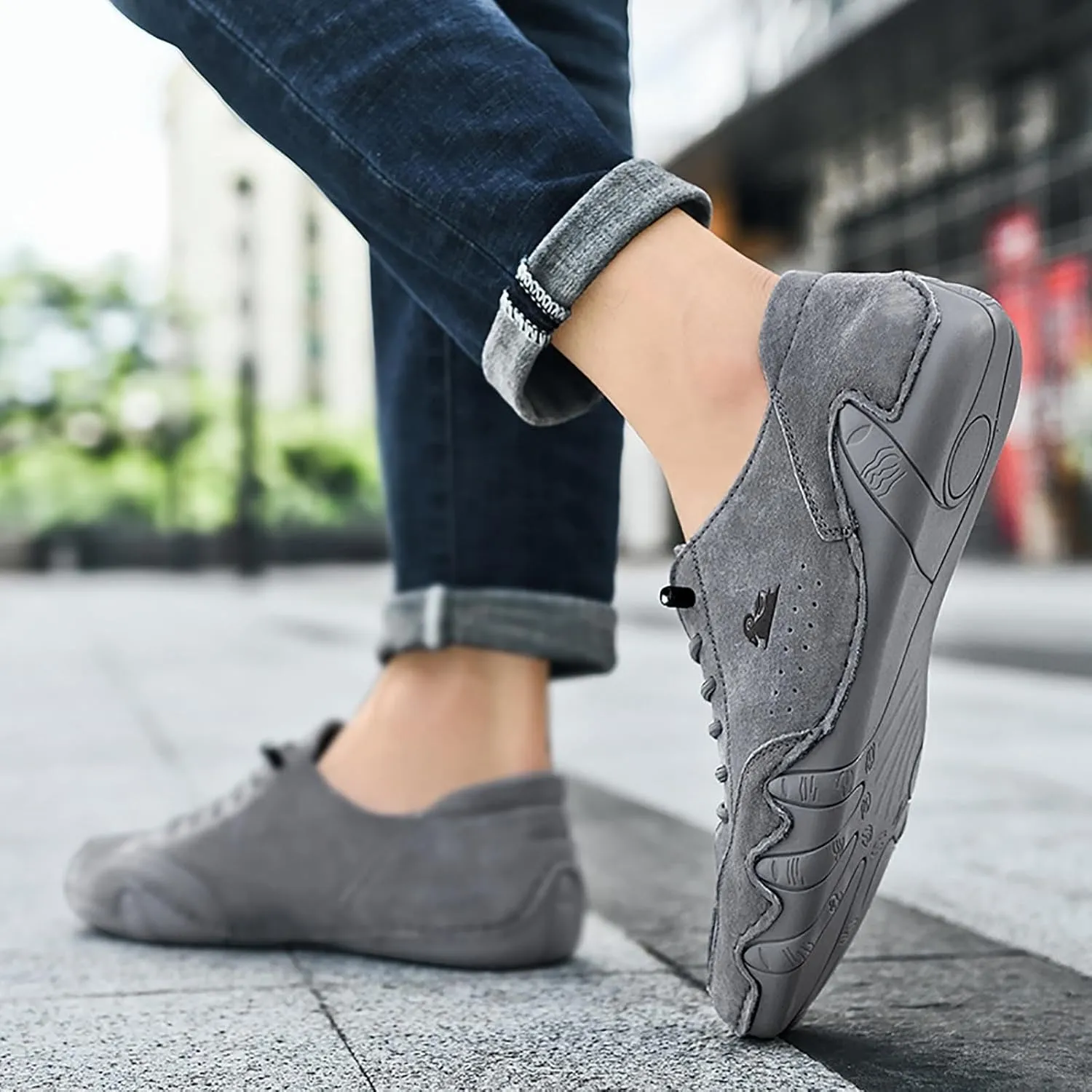 Men's Fashion Sneakers Men Leather Athletic Shoes Stylish and Durable Sports Sneakers Casual Shoes