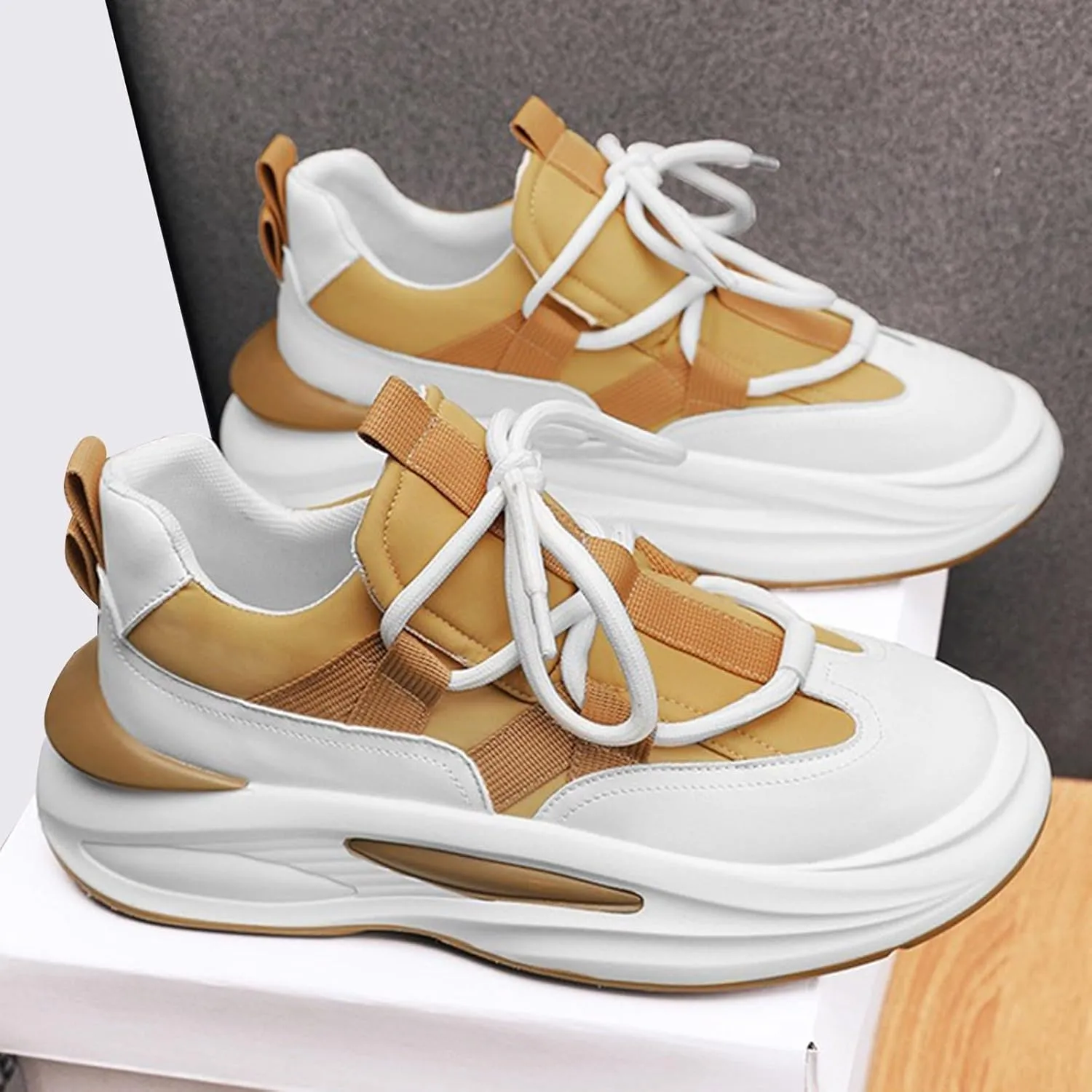 Men's Slip Shoes Fashion Summer and Men Sneakers Fly Woven Mesh Breathable and Comfortable Slip On
