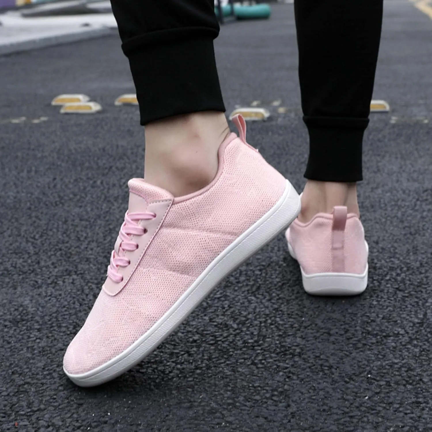 Men's Slip Shoes Foreign Trade New Flying Weaving Mesh Breathable Coples Shoes Round Head Low Top Soft Bottom