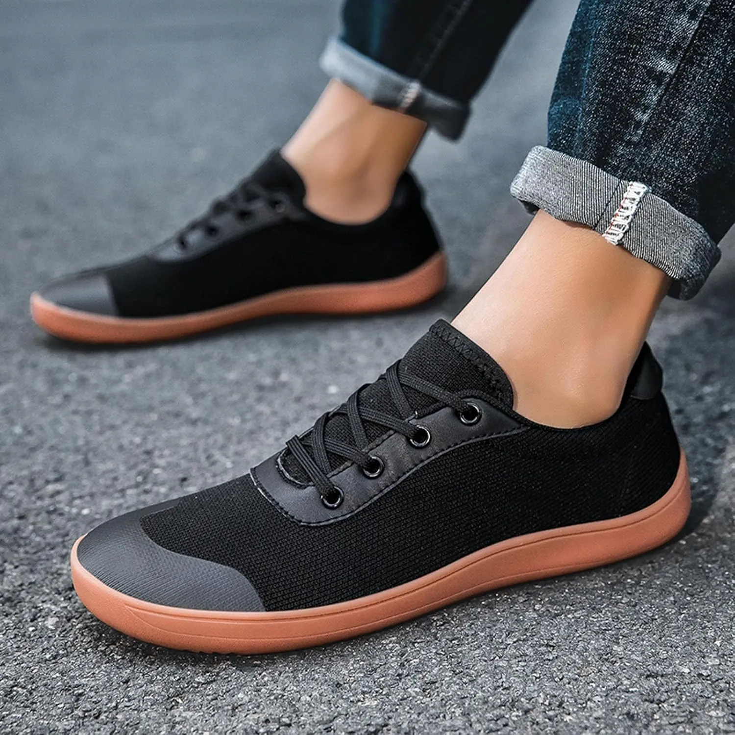 Men's Slip Shoes Men Sports Shoes Fashionable New Pattern Simple Solid Color Thick Sole Comfortable Outdoor